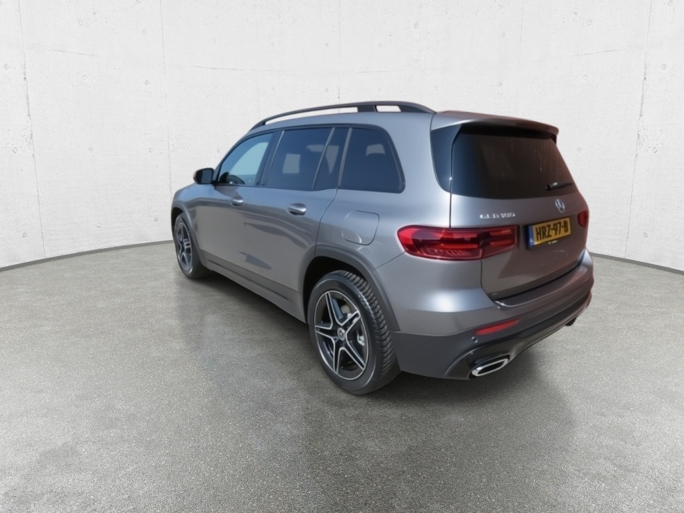 Mercedes-Benz GLB 180