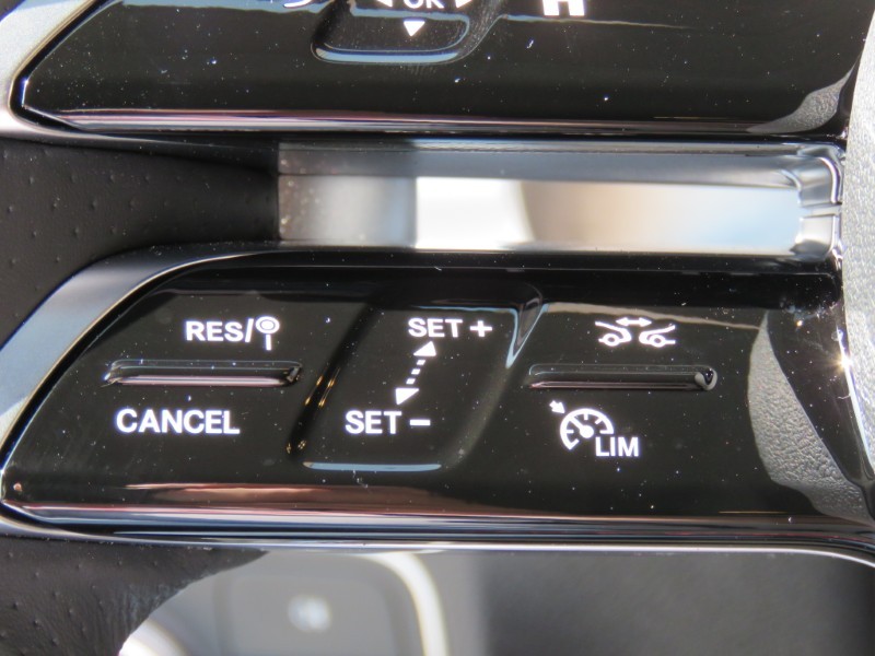 Mercedes-Benz GLB 180