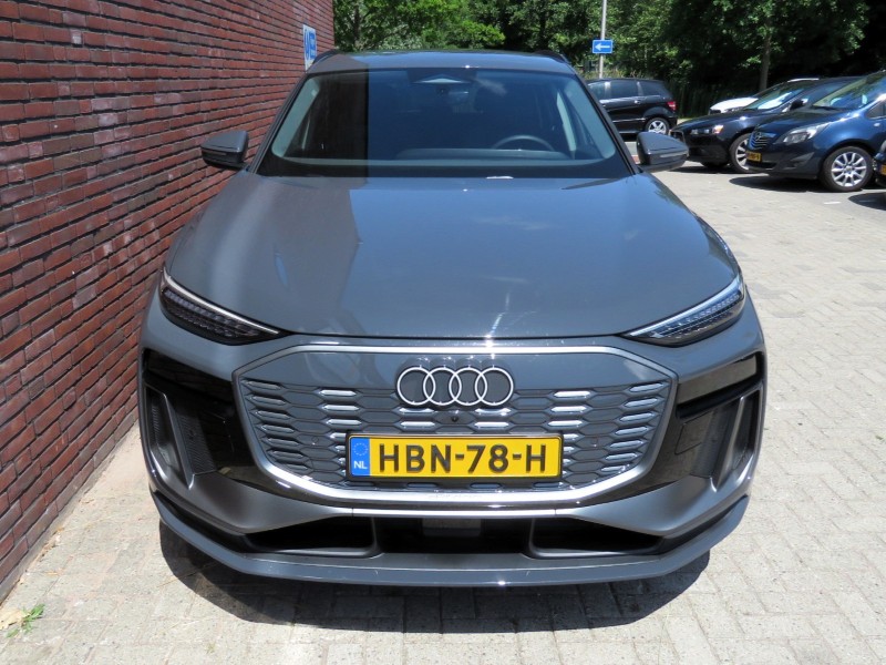 Audi Q6