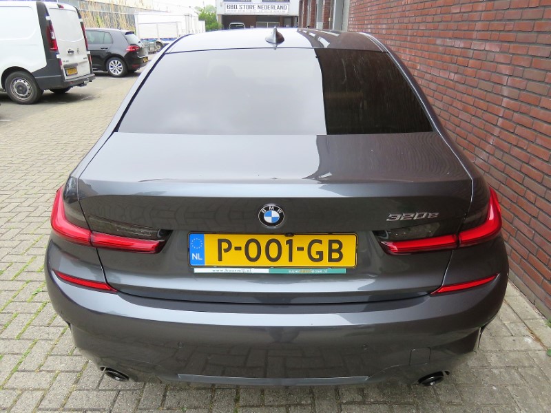 BMW 320e Sedan