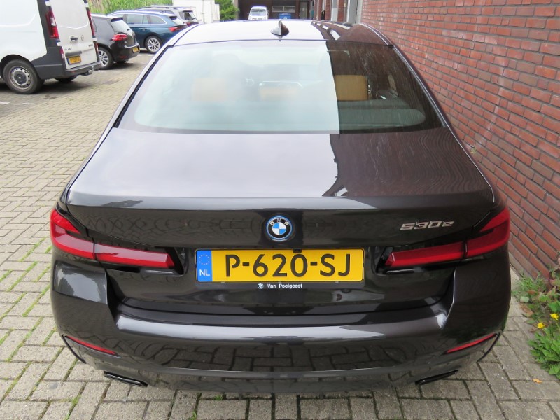 BMW 530e Sedan