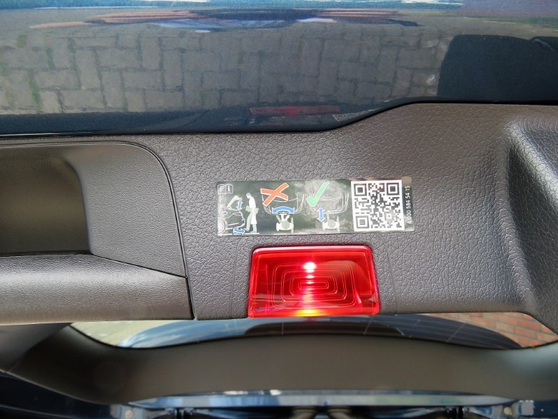 Mercedes-Benz GLB 180