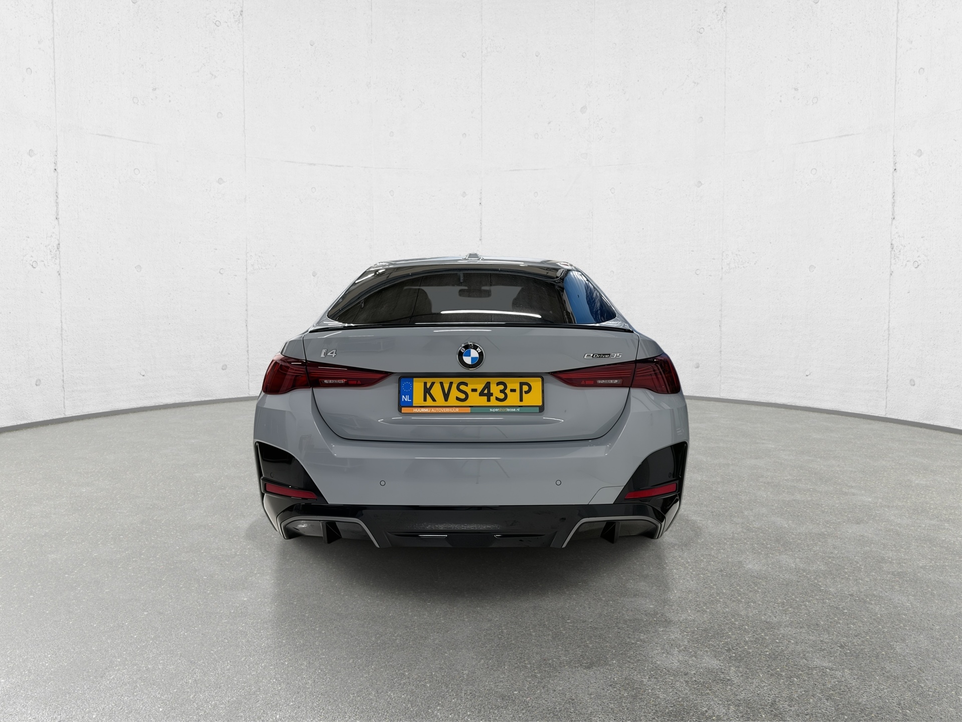 BMW i4