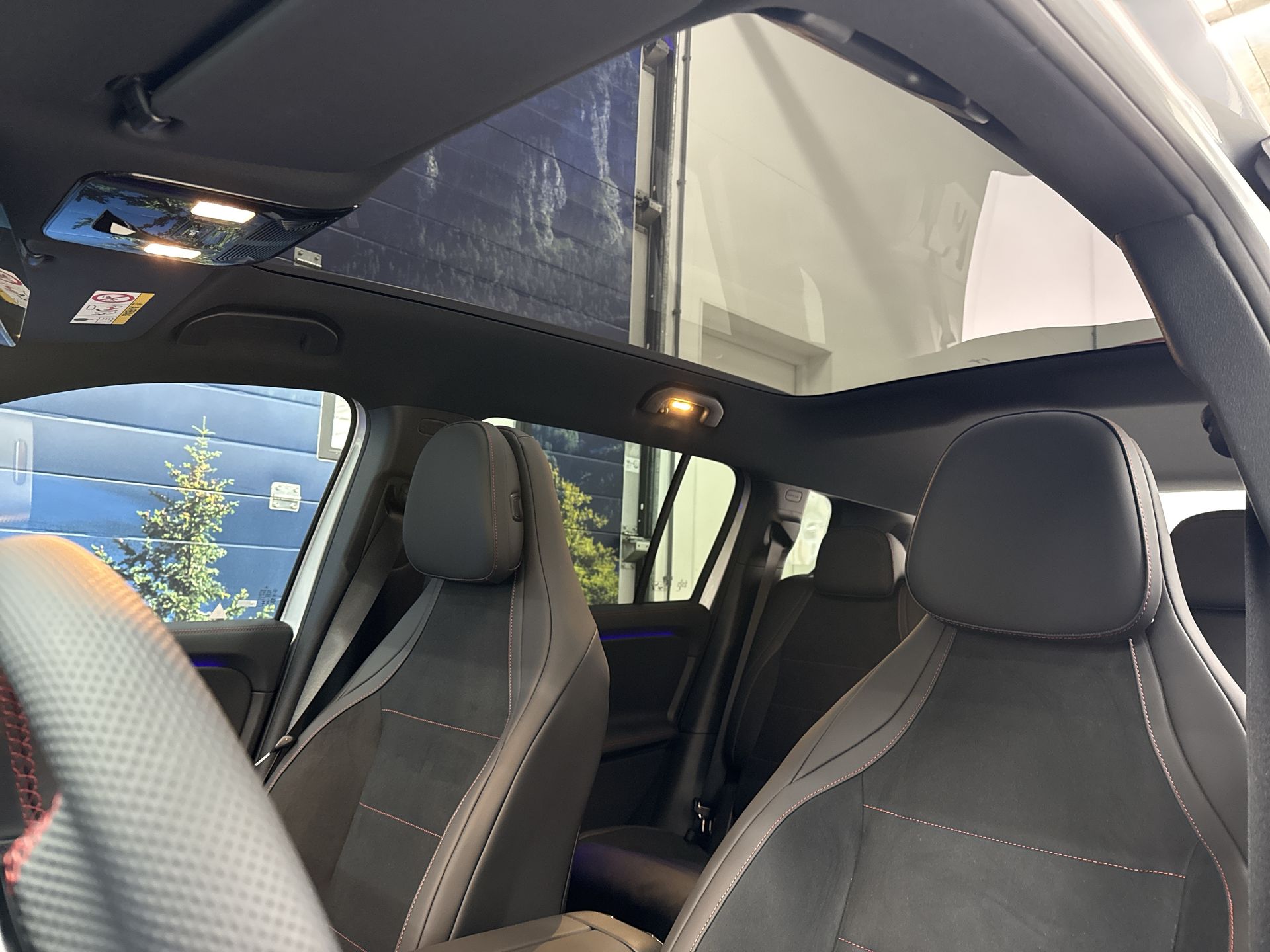 Mercedes-Benz GLB ev 250