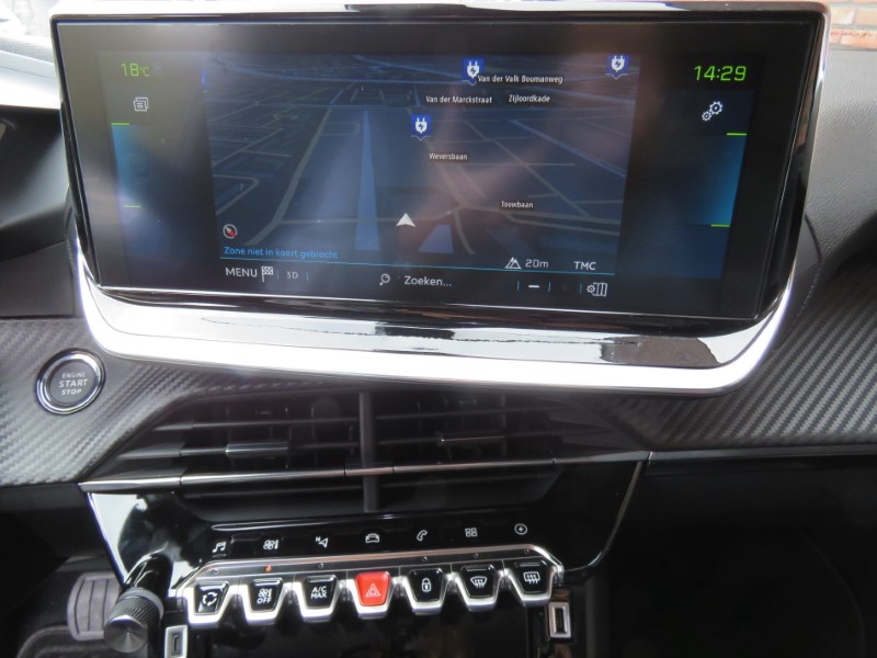Peugeot e-2008 SUV
