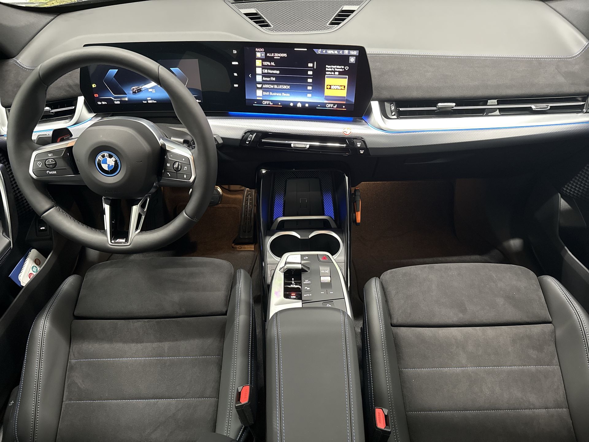 BMW iX1