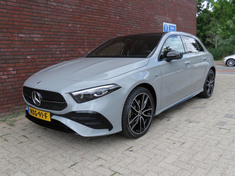 Mercedes-Benz A 250e