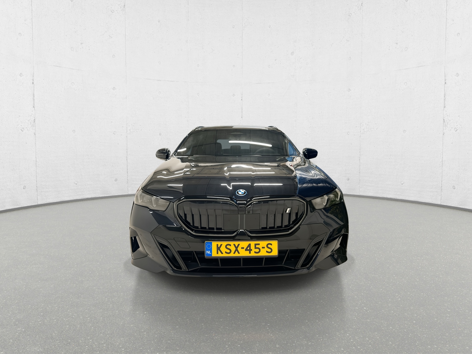 BMW i5 Touring