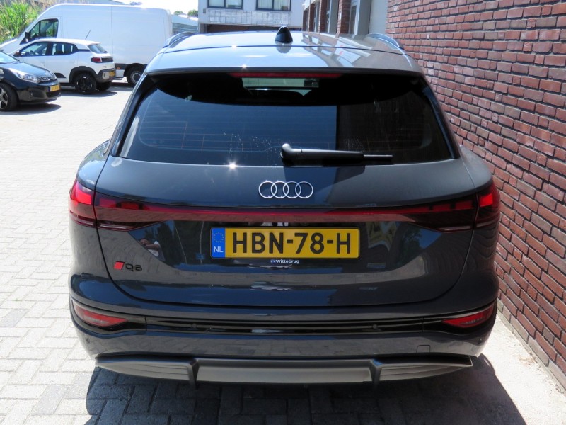 Audi Q6
