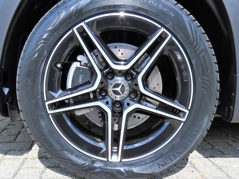 Mercedes-Benz GLB 180