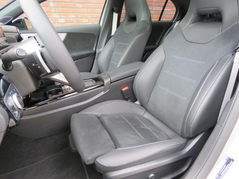 Mercedes-Benz A 250e