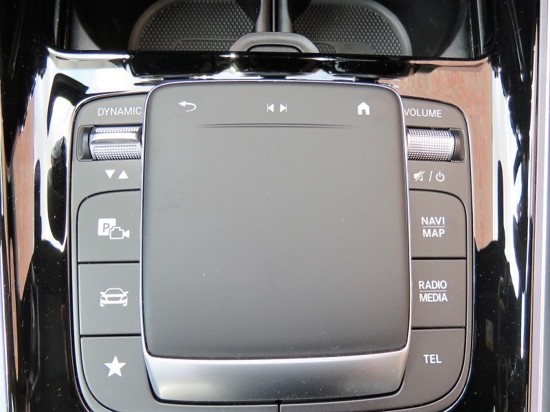 Mercedes-Benz GLB 180