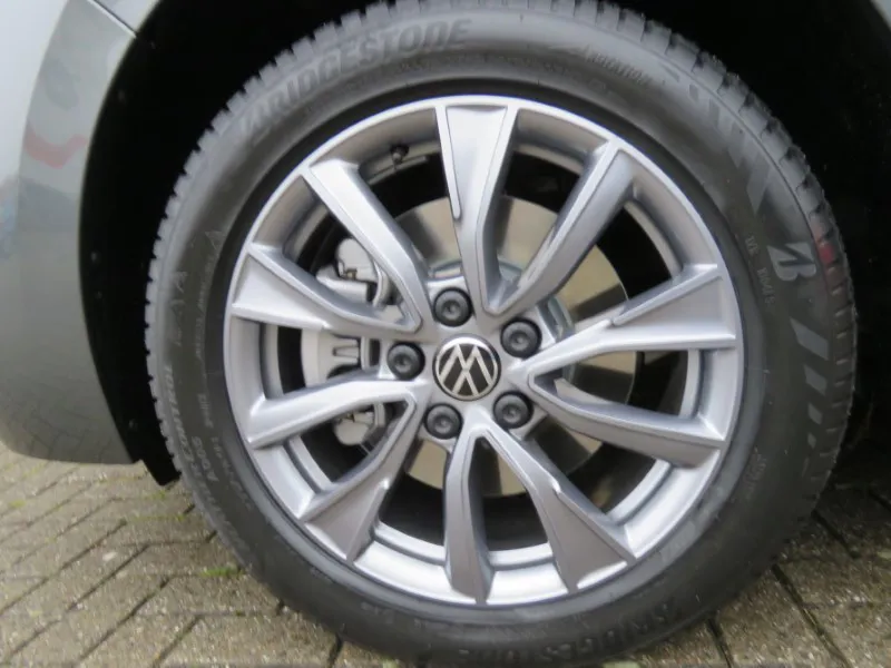Multivan Rear Diff Volkswagen Multivan 1.4 eHybrid 150hp | Supershortlease