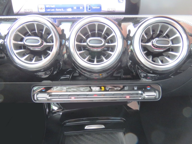 Mercedes-Benz A 250e