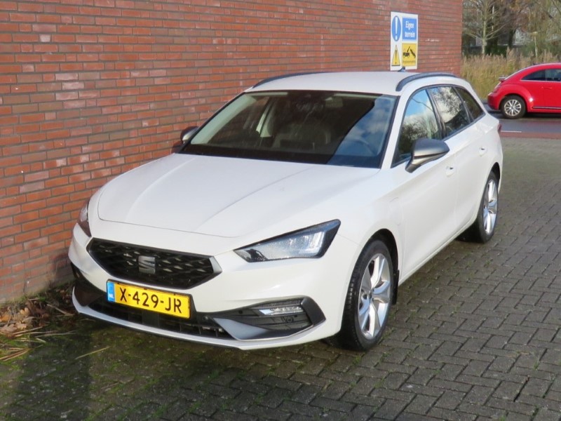 Seat leon sportstourer phev deals