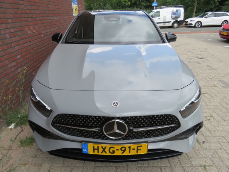 Mercedes-Benz A 250e