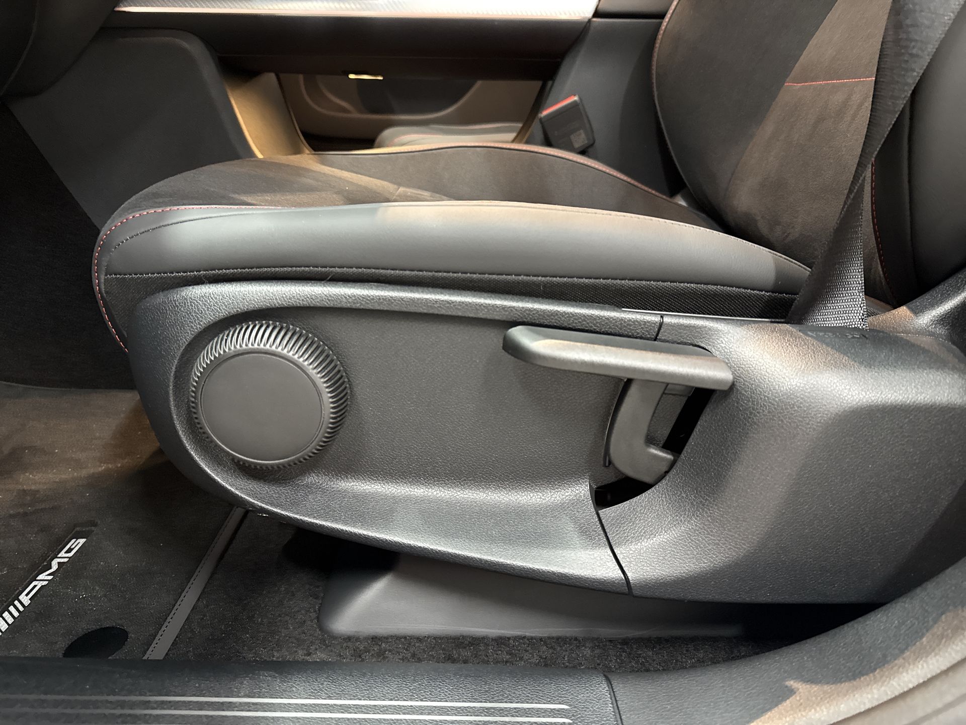 Mercedes-Benz GLB ev 250