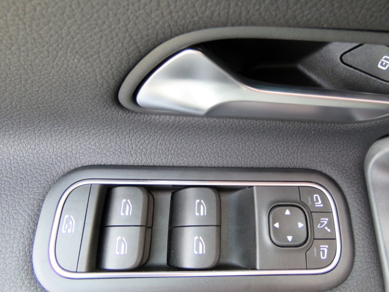 Mercedes-Benz CLA 250e Shooting Brake