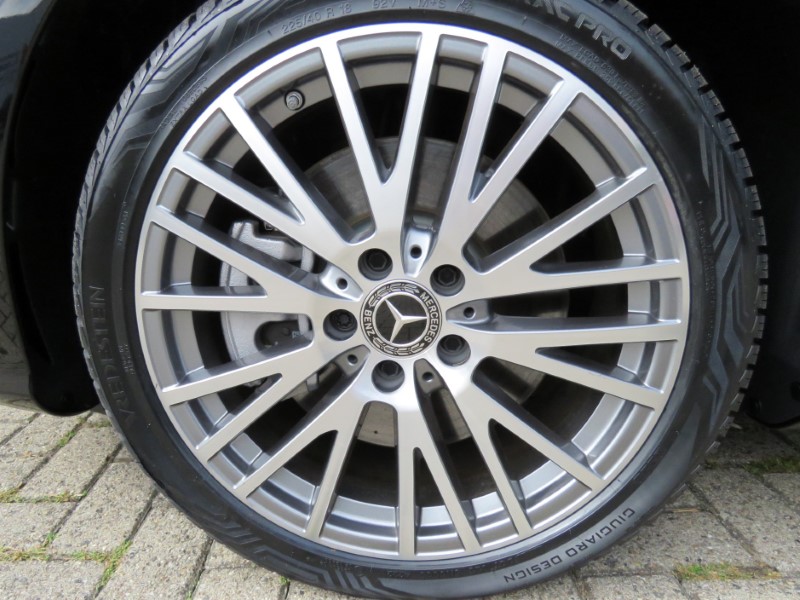 Mercedes-Benz CLA 250e Shooting Brake