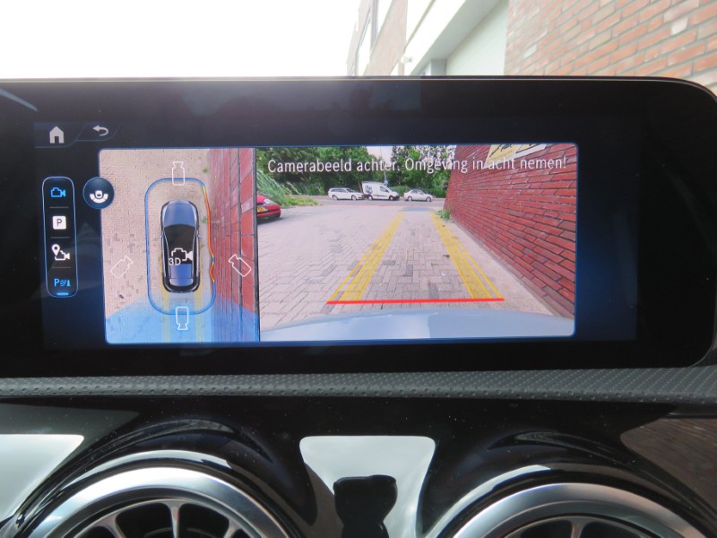 Mercedes-Benz A 250e